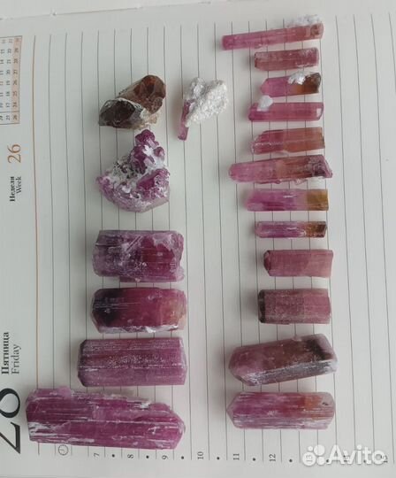 Турмалин кристалл