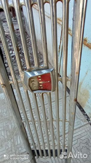 Передняя решётка радиатора