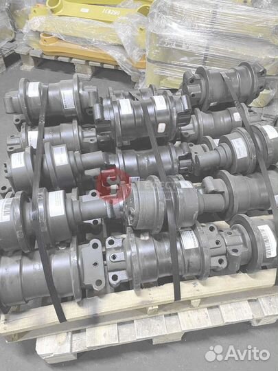 Каток поддерживающий CAT R420 CR2205