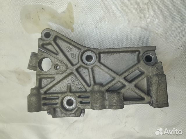 Опора двигателя правая Renault