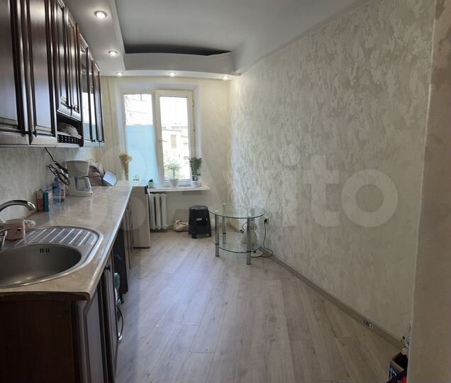 4-к. квартира, 62 м², 2/5 эт.