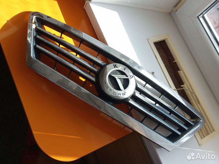 Решетка радиатора киа