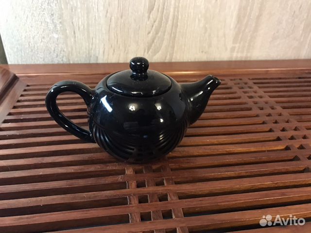 Чайник фарфоровый