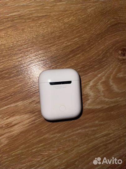 Левый наушник apple airpods