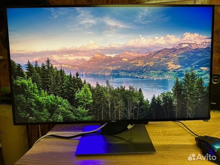 Безрамочный 2K IPS монитор 27