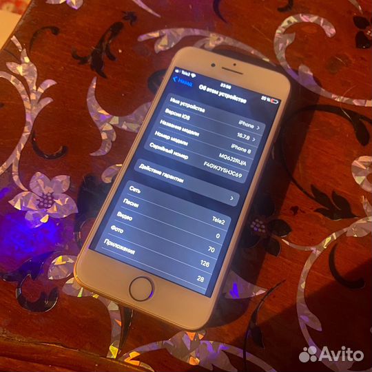 iPhone 8, 64 ГБ