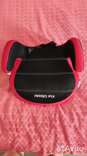 Бустер автомобильный детский с Isofix