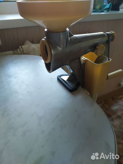 Соковыжималка механическая