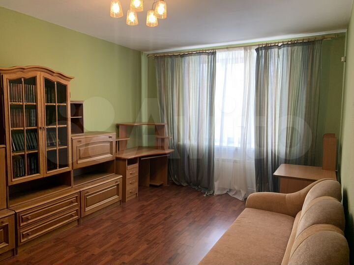 3-к. квартира, 77 м², 2/4 эт.