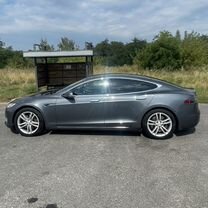 Tesla Model S AT, 2013, 165 000 км, с пробегом, цена 2 300 000 руб.