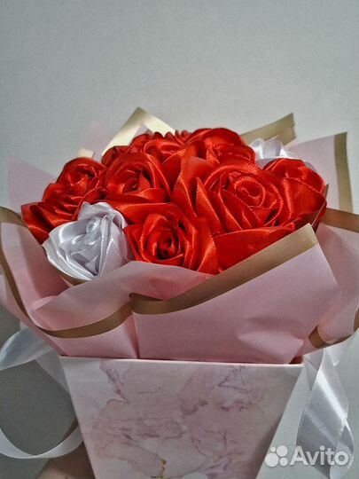 Букет из атласных лент