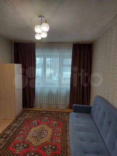 Комната 17 м² в 5-к., 1/4 эт.