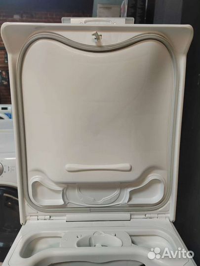 Стиральная машина с вертикальной загрузкой