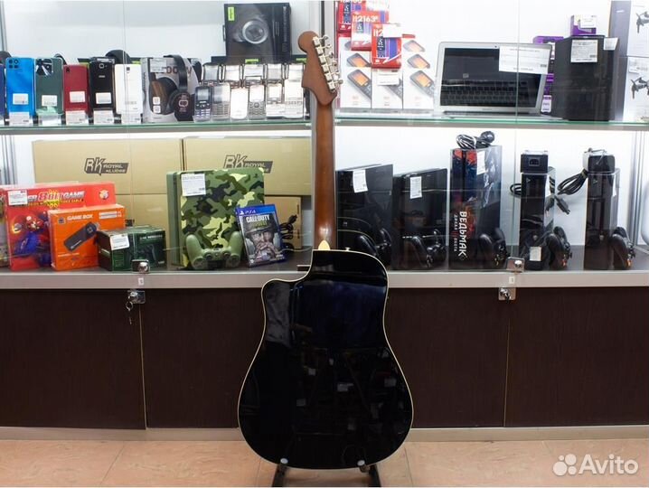 Электроакустическая гитара Fender Redondo Player J