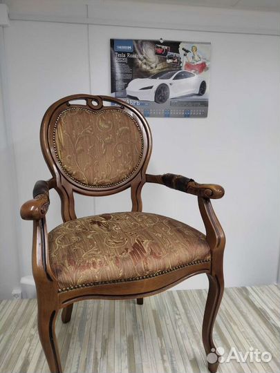 Перетяжка и ремонт мягкой мебели