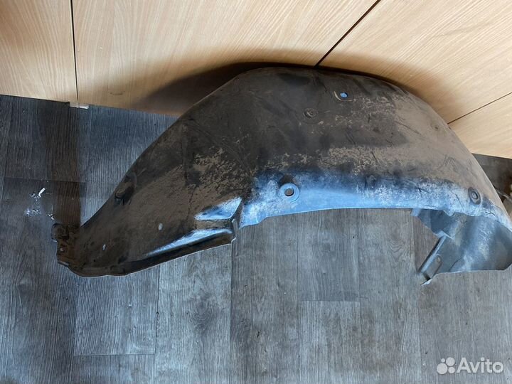 Nissan primera p12 задний правый подкрылок
