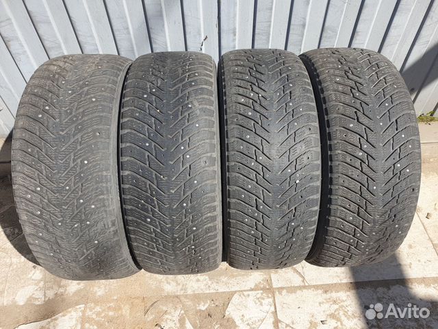 Nokian Tyres Hakkapeliitta 8 215/55 R17 98T
