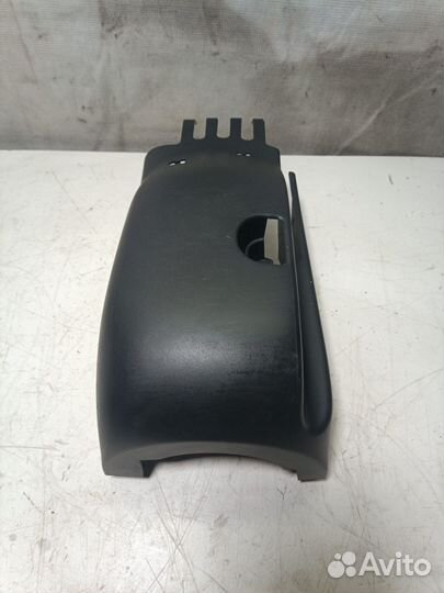 Кожух рулевой колонки Skoda Superb 2 Octavia A5