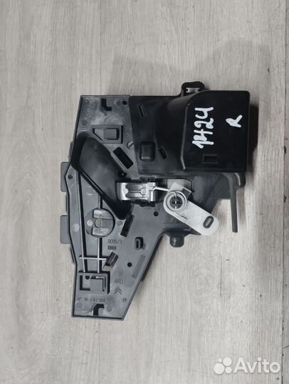 Ручка внутренняя задняя правая Citroen C5 рест