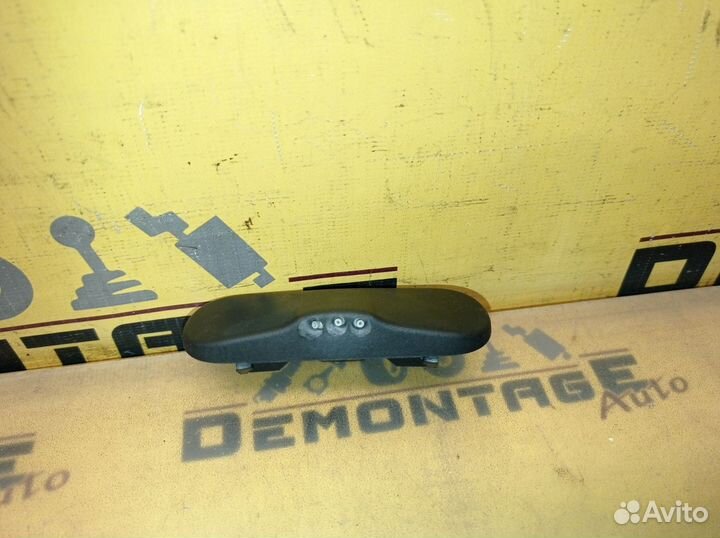 Форсунка омывателя стекла правая Volkswagen Passat