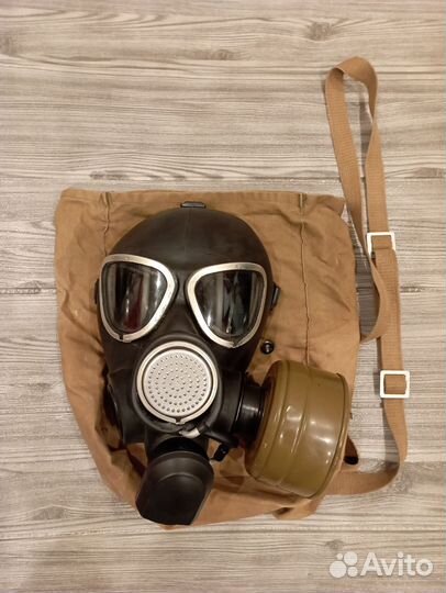 Противогаз