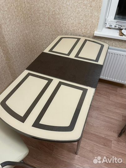 Кухонный стол