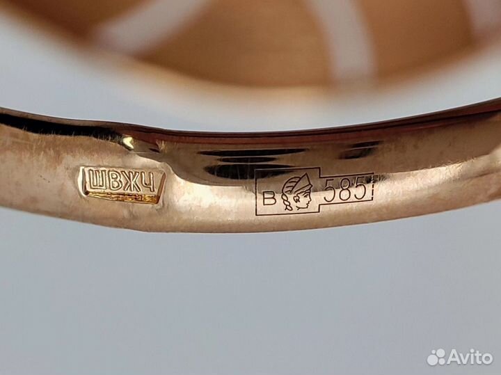 Золотое кольцо с рифлением р.22 585* 2,3гр