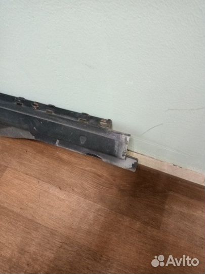 Накладка на порог (наружная) левая Volkswagen