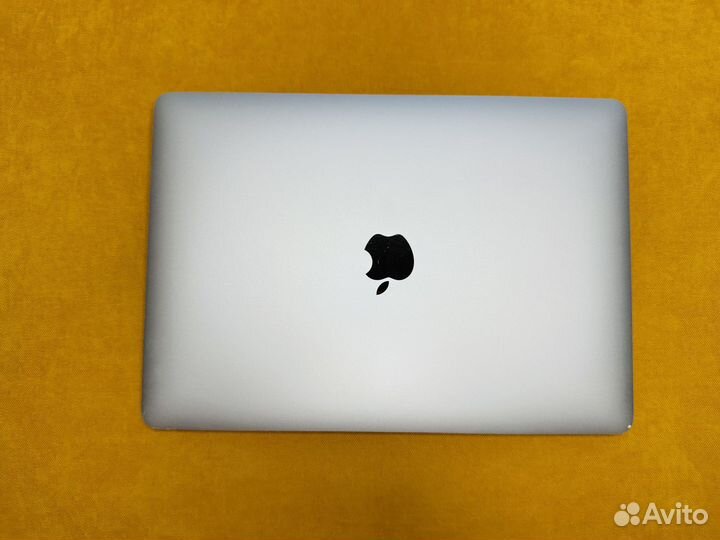 Macbook Air 13 m1 2020 8Gb/256Gb 269 циклов/92%