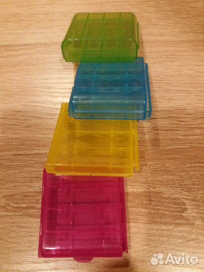 Бокс контейнер для батареек AA и ааа на 4 места