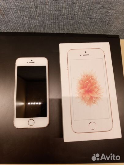 iPhone SE, 32 ГБ