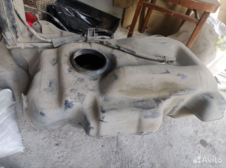 Бензобак и бензонасос на Ауди А4 б5