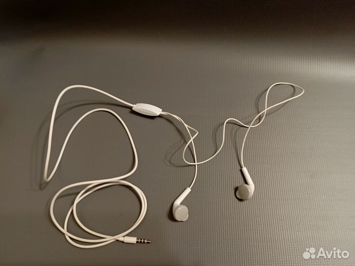 Проводные наушники samsung белые