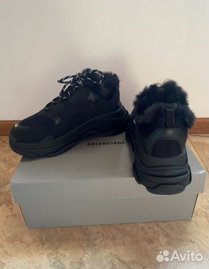 Кроссовки Balenciaga Triple S faux-fur