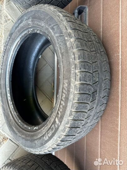 Hankook Winter I'Cept IZ2 235/55 R17 99T