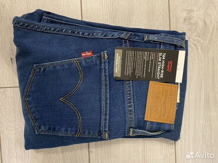 Джинсы женские Levi's