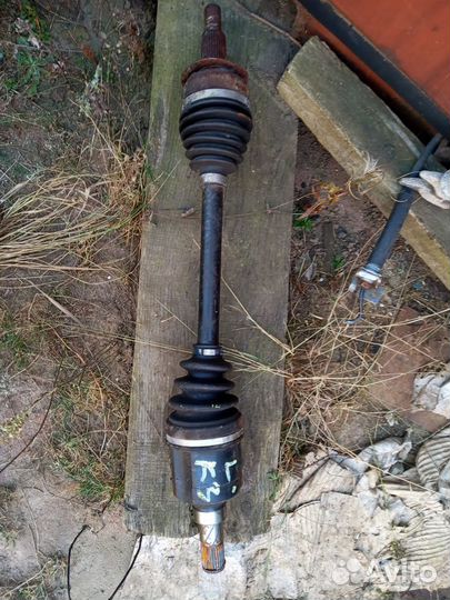 Привод левый Suzuki Kizashi 2.4 л Сузуки Кизаши