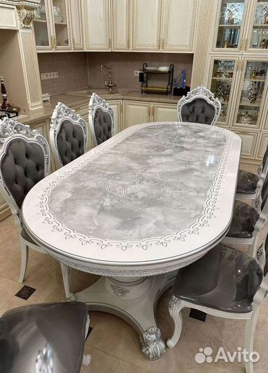 Комплект стол и стулья