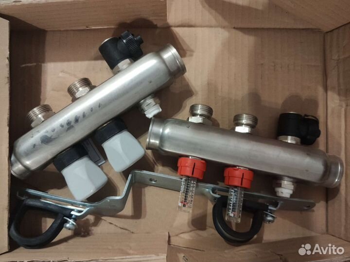 Коллектор с расходомерами для тёплого пола