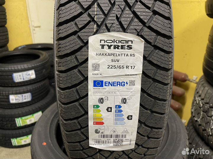 Nokian Tyres Hakkapeliitta R5 SUV 225/65 R17 106R