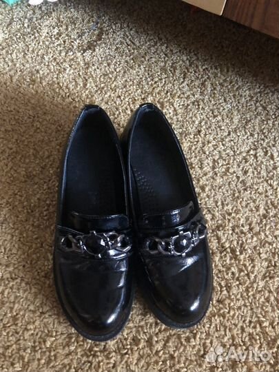 Лоферы женские