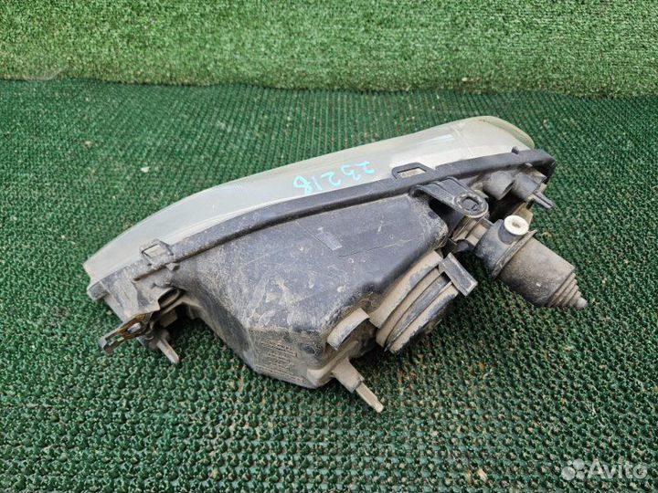 Фара передняя правая Renault Logan 1 1.4 2007