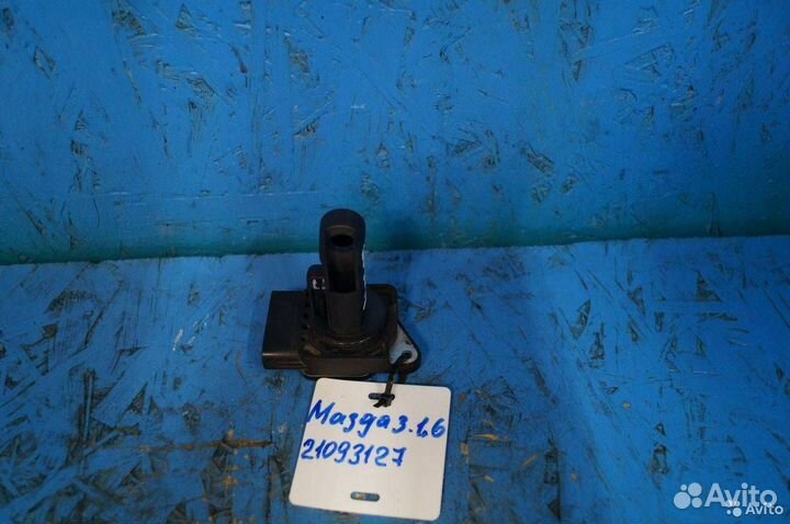 Расходомер воздуха Mazda 3 1974002010