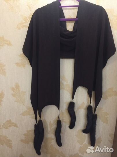 Шарф с хвостиками норки