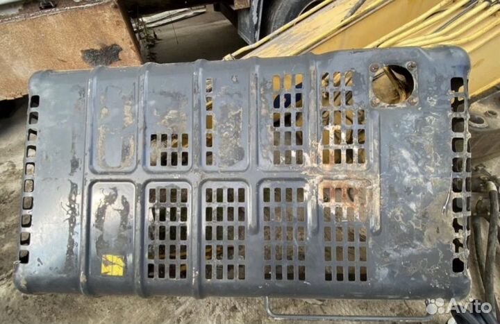 Капот komatsu PC300-7