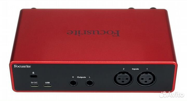 Focusrite Scarlett 2i2 Studio 4th Gen