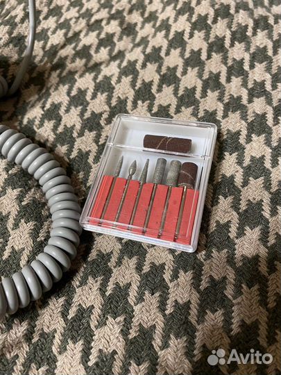 Аппарат для маникюра и педикюра