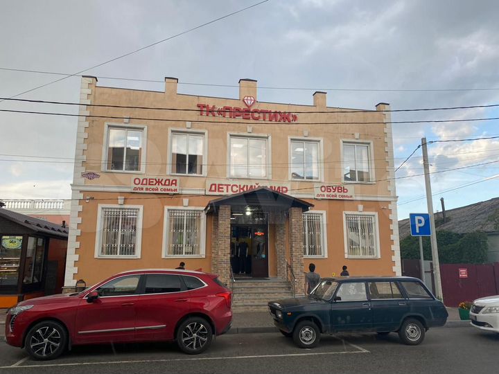 Торговая площадь, 830 м²