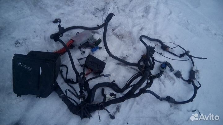 Блок предохранителей проводка opel meriva a