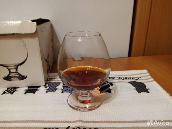 Бокалы фужеры стопки